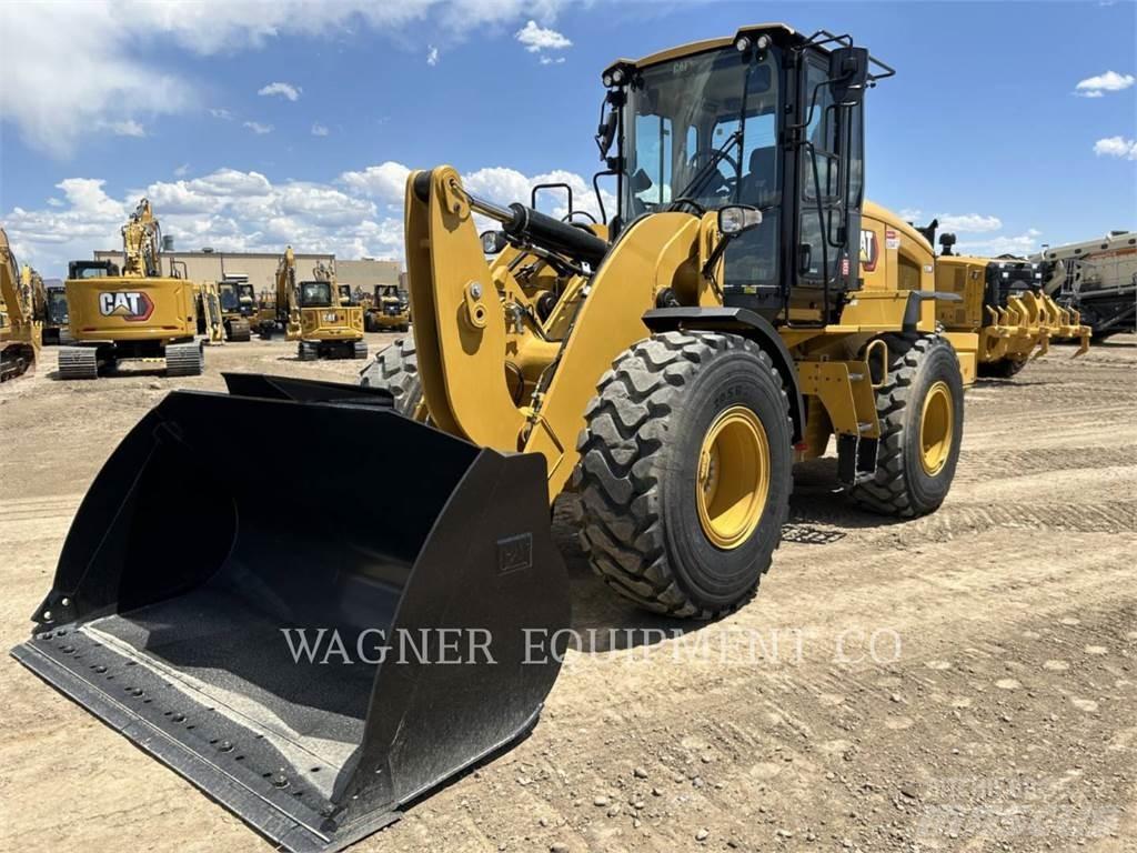 CAT 930M Pyöräkuormaajat