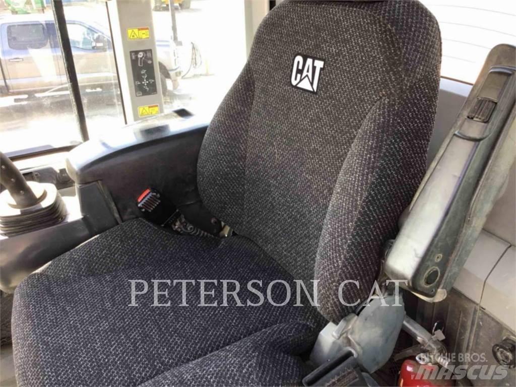 CAT 930M Pyöräkuormaajat