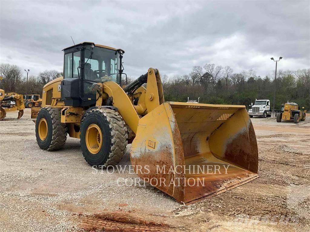 CAT 930M Pyöräkuormaajat
