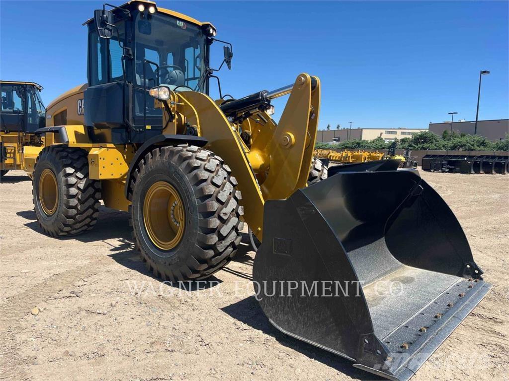 CAT 930M Pyöräkuormaajat