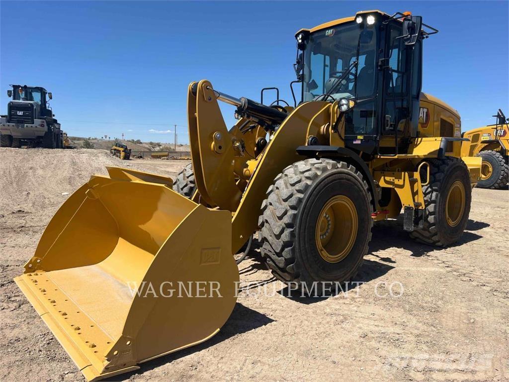 CAT 930M Pyöräkuormaajat