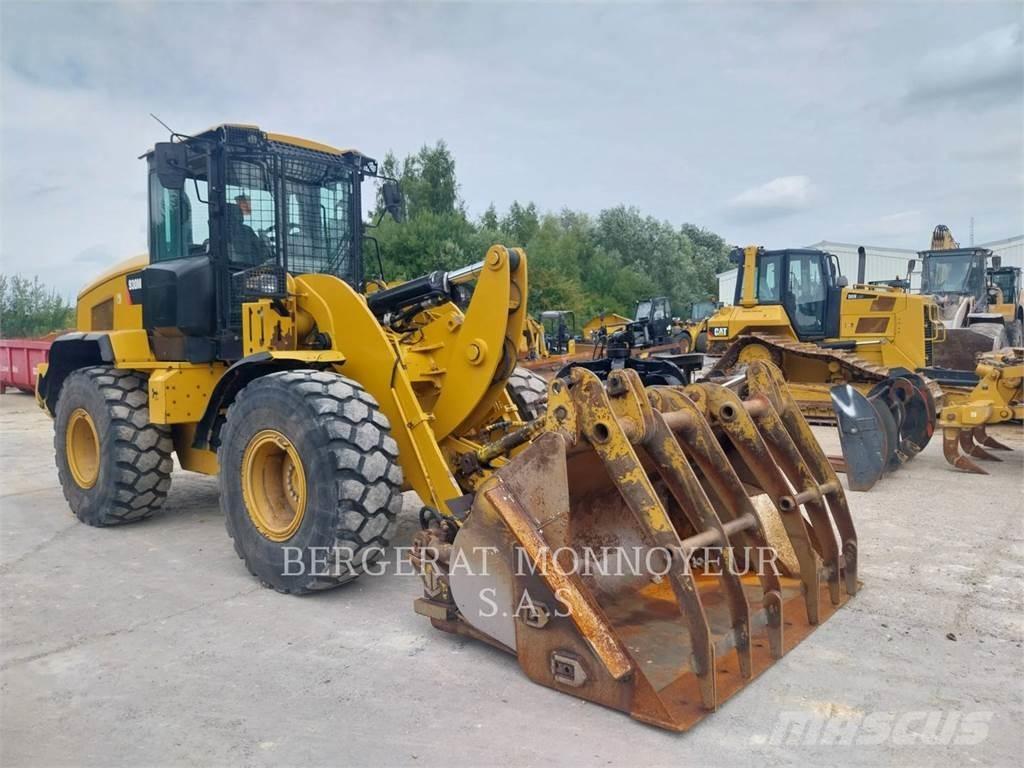 CAT 930M Pyöräkuormaajat