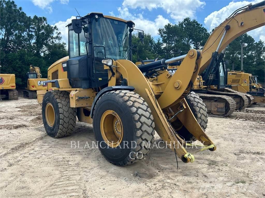 CAT 930M Pyöräkuormaajat