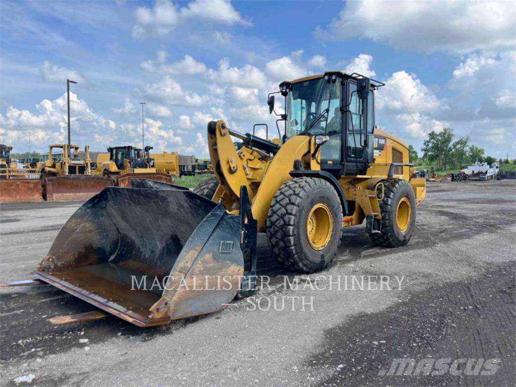 CAT 930M Pyöräkuormaajat