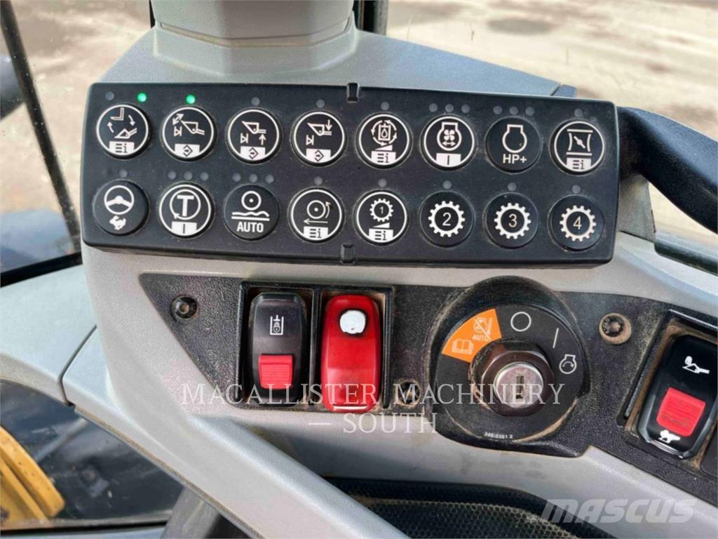 CAT 930M Pyöräkuormaajat