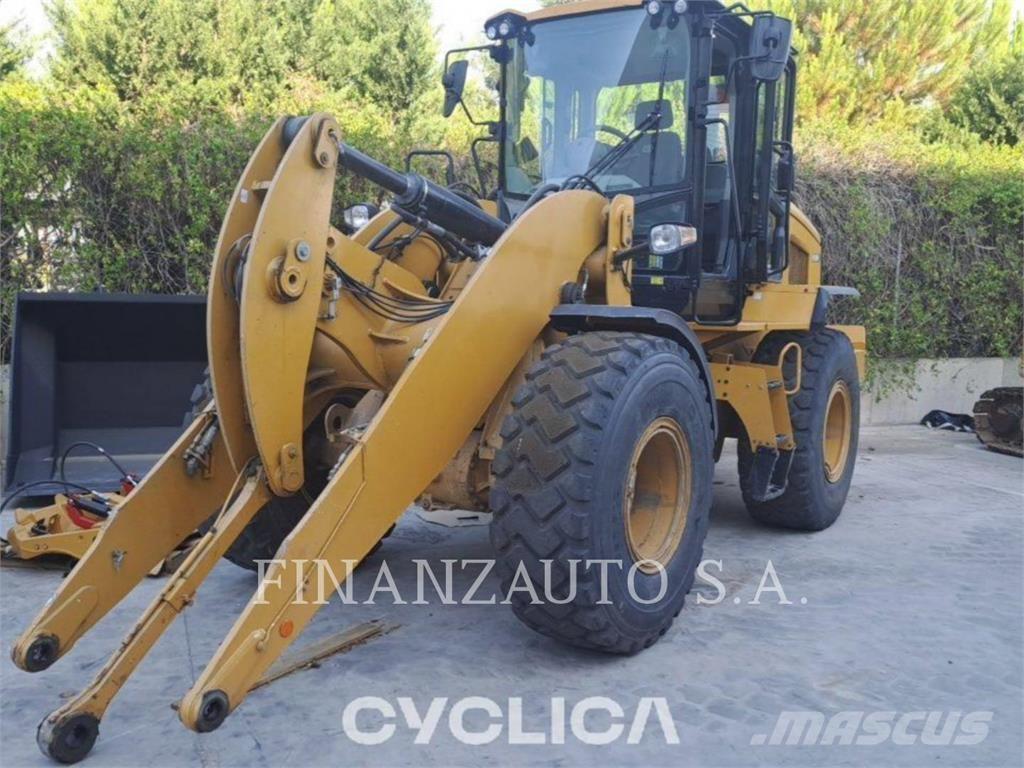CAT 930M Pyöräkuormaajat