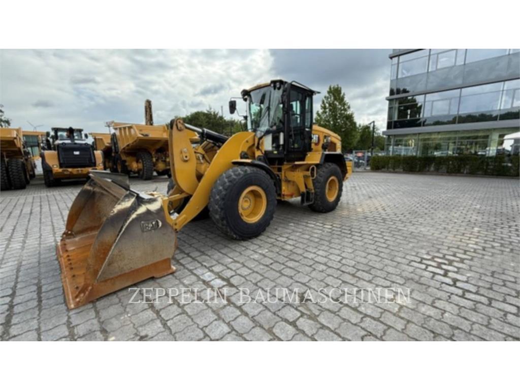 CAT 930M Pyöräkuormaajat