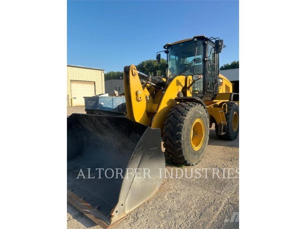 CAT 930M Pyöräkuormaajat