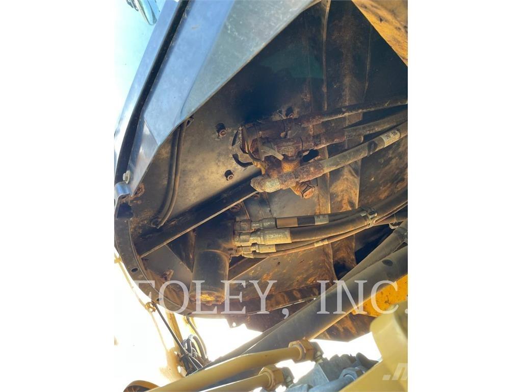 CAT 930M Pyöräkuormaajat