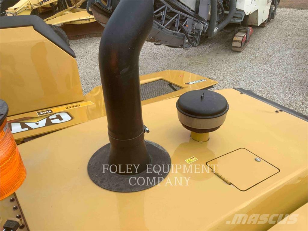 CAT 930M Pyöräkuormaajat