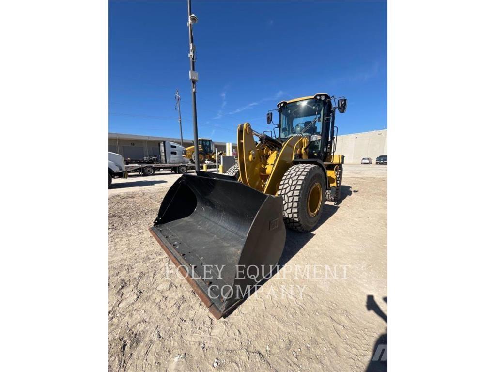 CAT 930M Pyöräkuormaajat