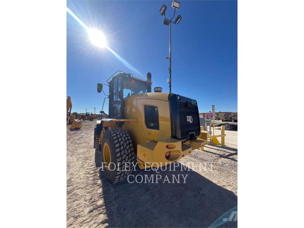 CAT 930M Pyöräkuormaajat