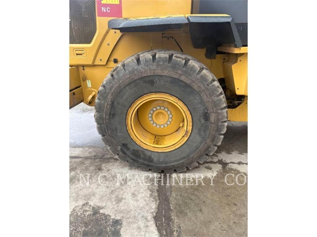 CAT 930M Pyöräkuormaajat