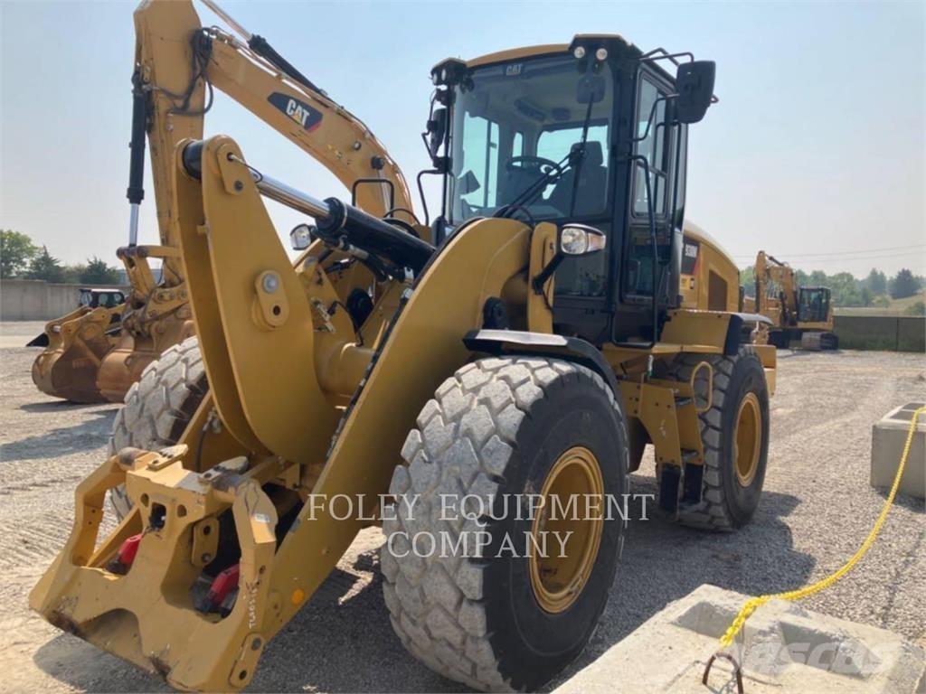 CAT 930M Pyöräkuormaajat