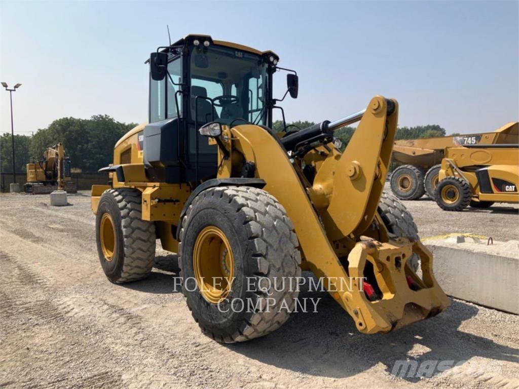 CAT 930M Pyöräkuormaajat