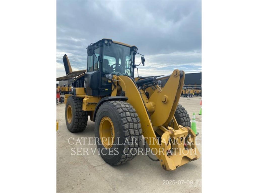 CAT 930M Pyöräkuormaajat