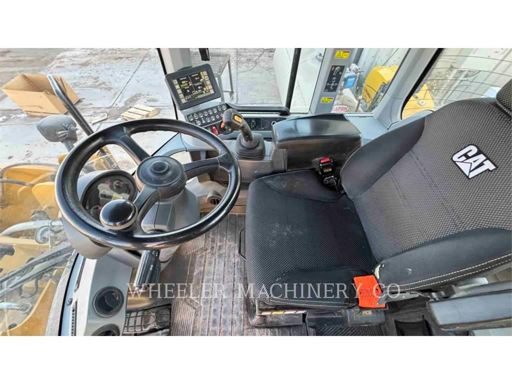CAT 930M QC Pyöräkuormaajat