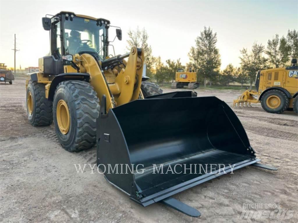 CAT 938 Pyöräkuormaajat