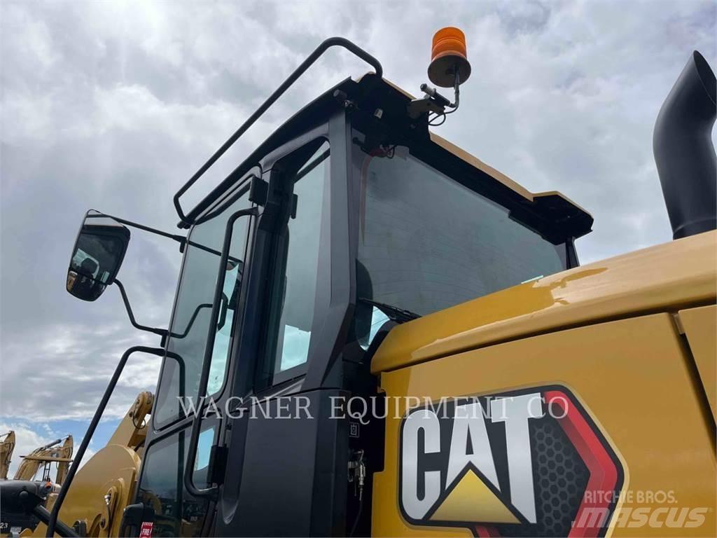 CAT 938 Pyöräkuormaajat