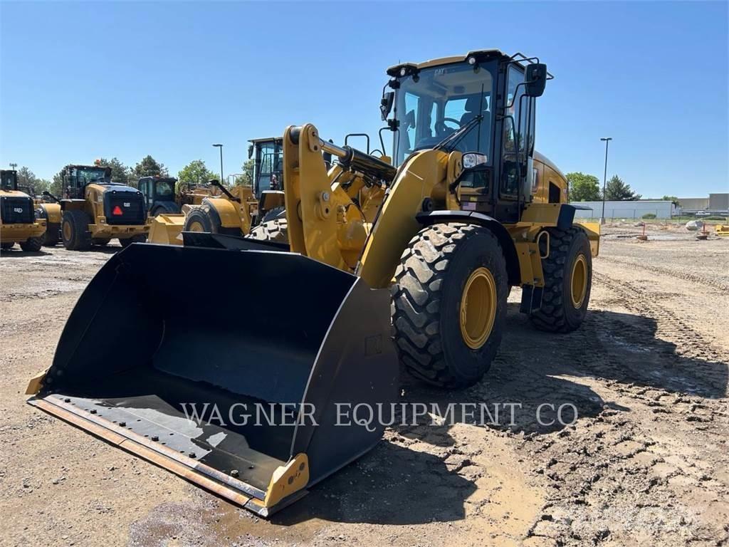 CAT 938 Pyöräkuormaajat