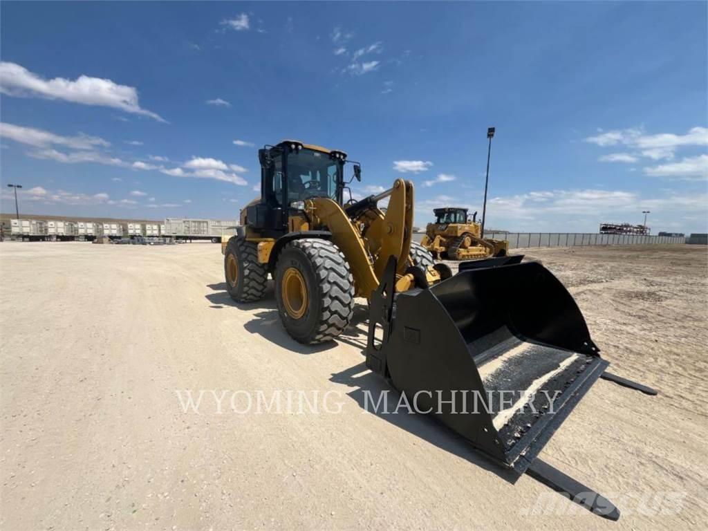 CAT 938 Pyöräkuormaajat