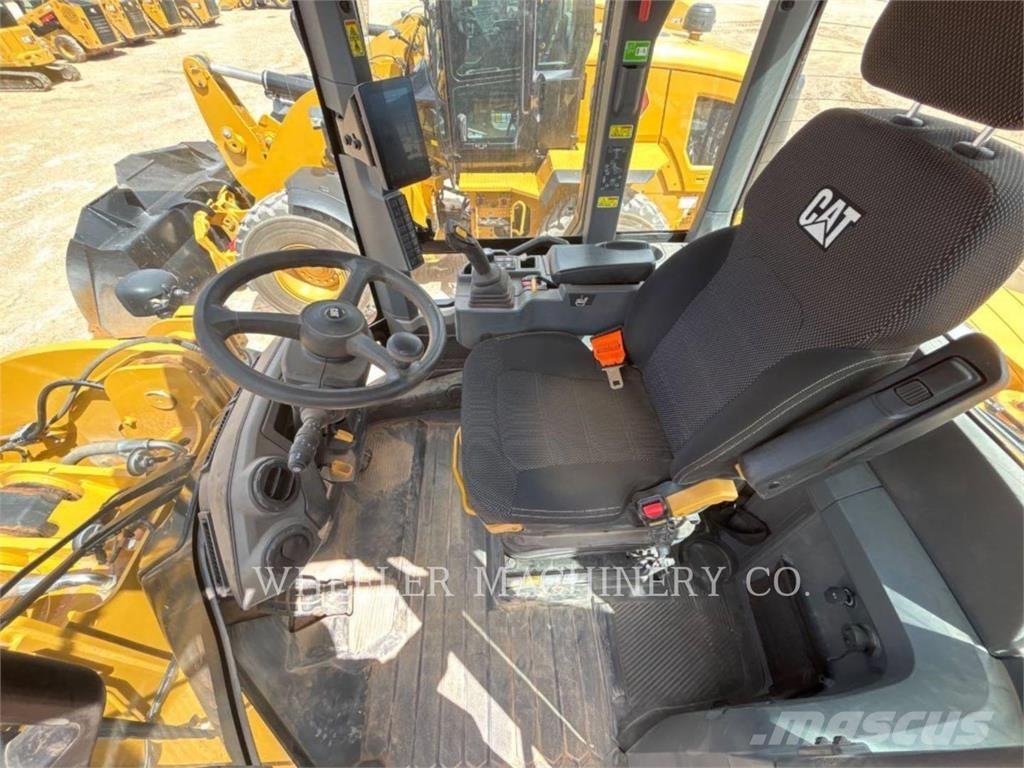 CAT 938 QC Pyöräkuormaajat