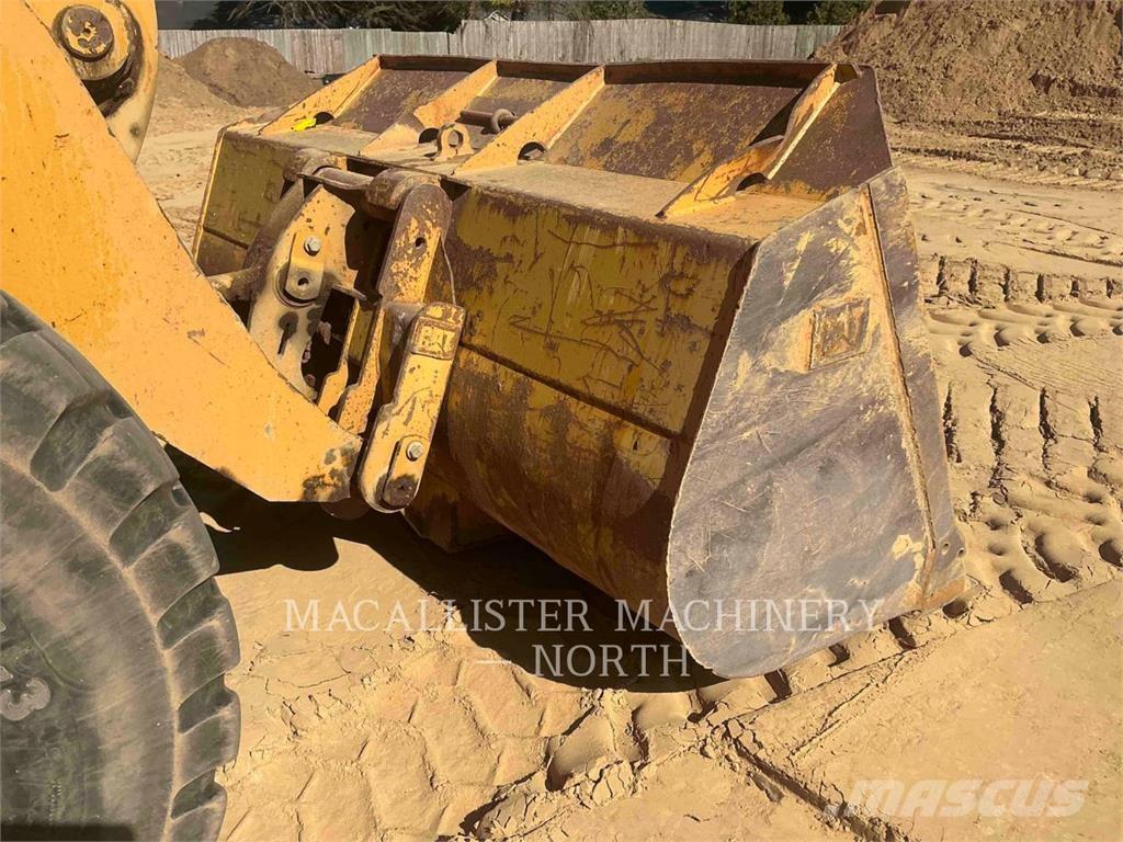 CAT 938H Pyöräkuormaajat