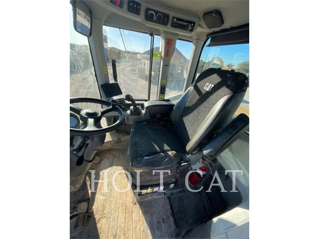 CAT 938M Pyöräkuormaajat
