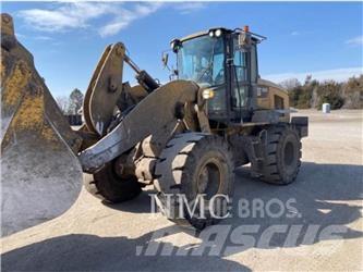 CAT 938M Pyöräkuormaajat