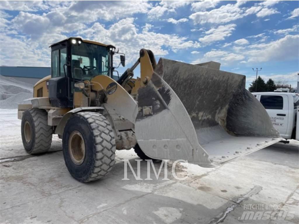 CAT 938M Pyöräkuormaajat