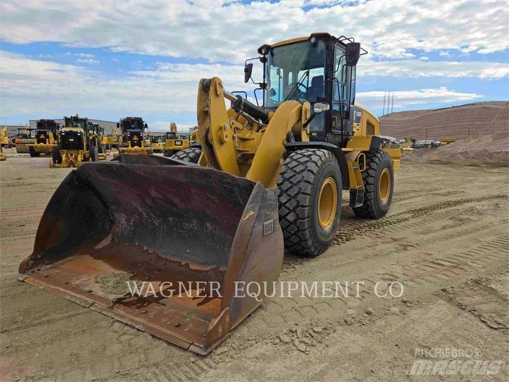 CAT 938M Pyöräkuormaajat