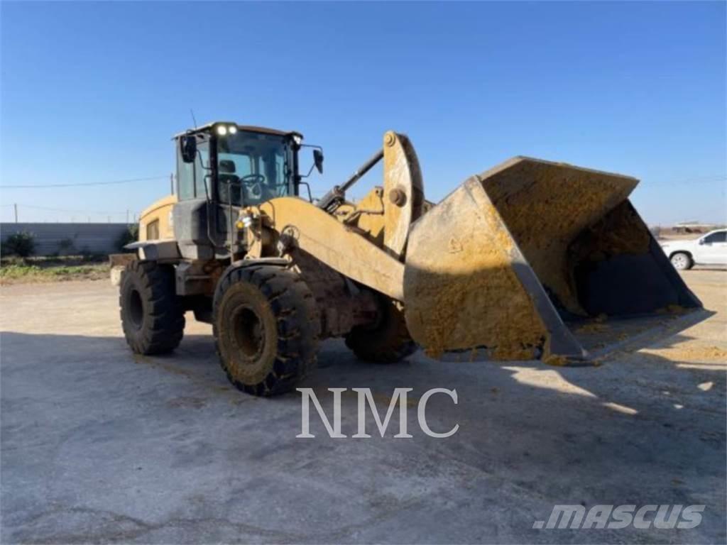 CAT 938M Pyöräkuormaajat