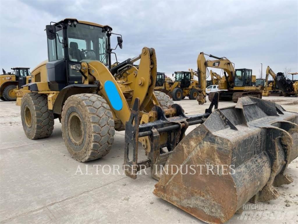 CAT 938M Pyöräkuormaajat
