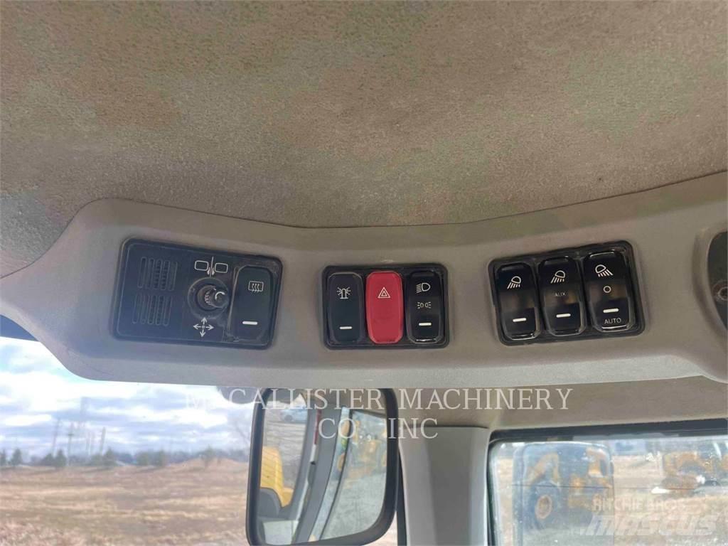CAT 938M Pyöräkuormaajat
