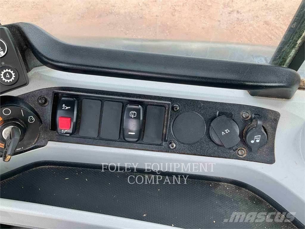 CAT 938M Pyöräkuormaajat