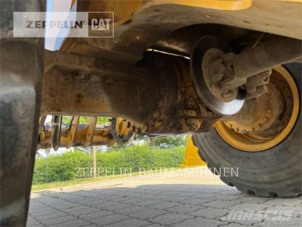 CAT 938M Pyöräkuormaajat