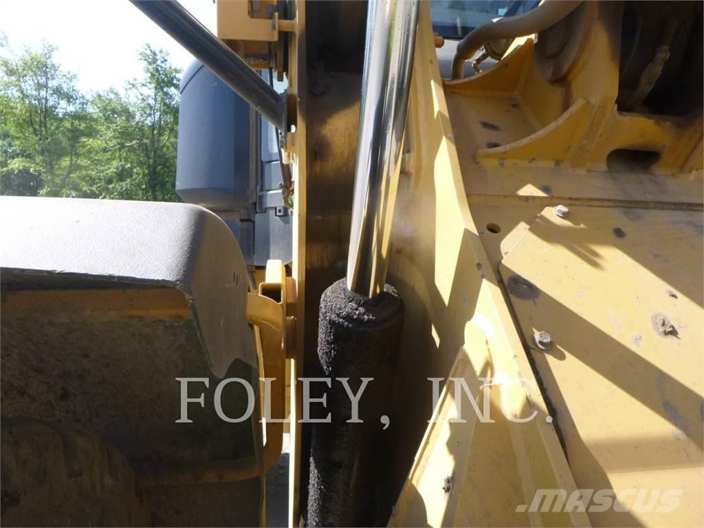 CAT 938M Pyöräkuormaajat