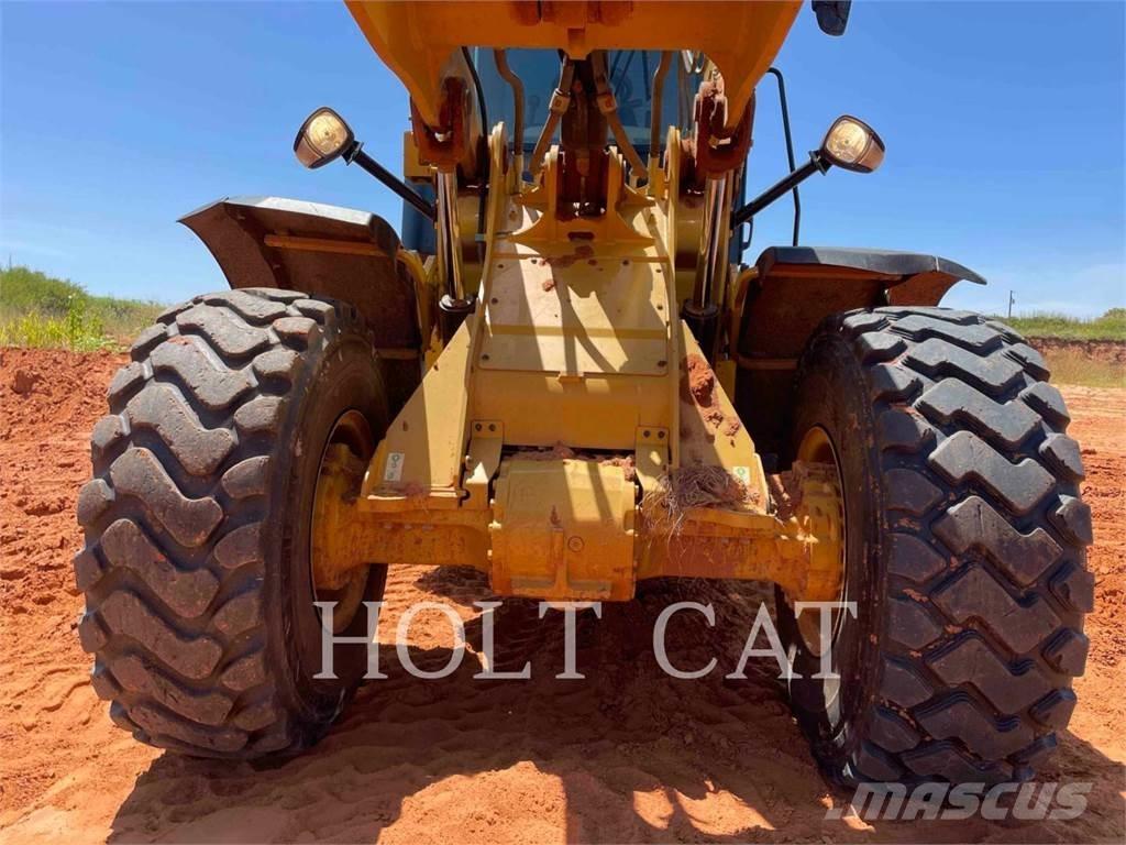 CAT 938M Pyöräkuormaajat