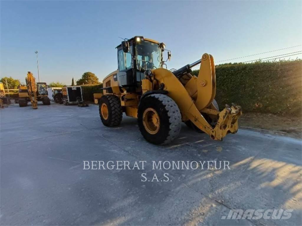 CAT 938M Pyöräkuormaajat
