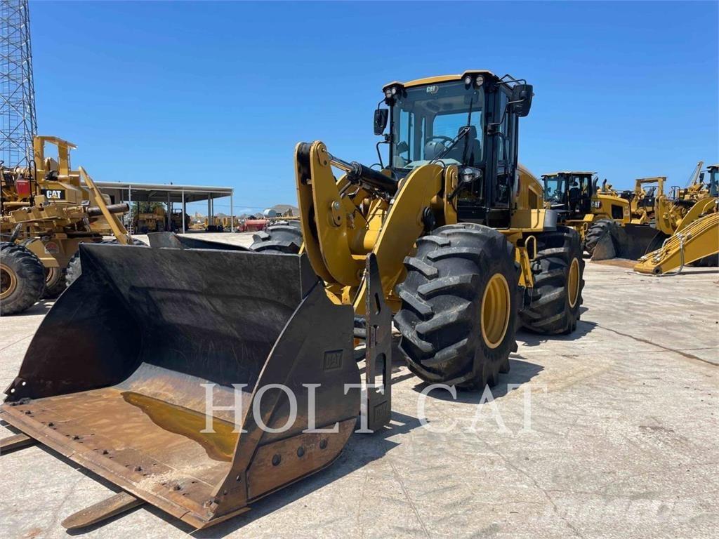 CAT 938M Pyöräkuormaajat