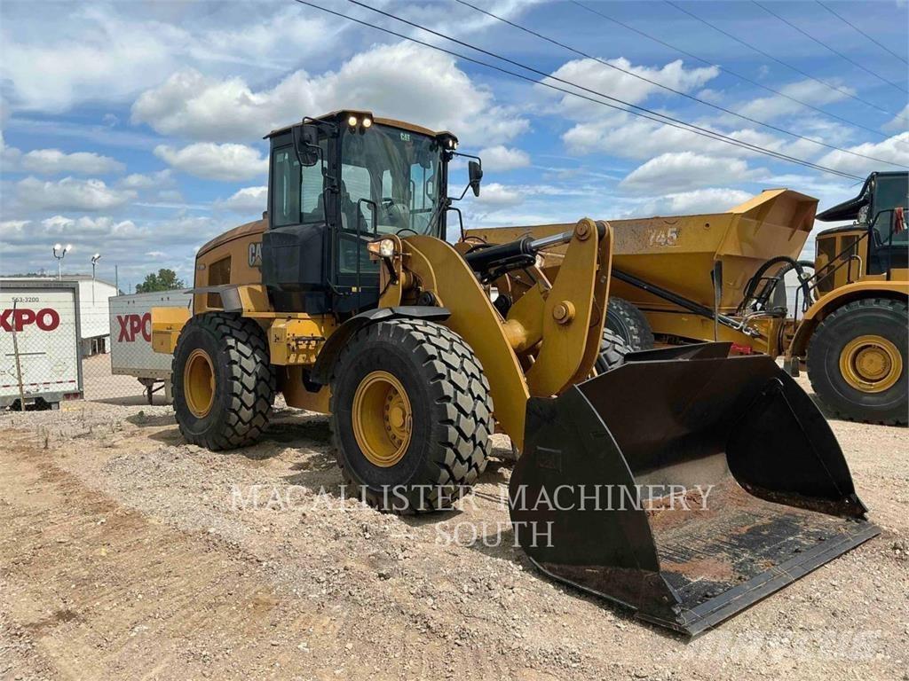 CAT 938M Pyöräkuormaajat