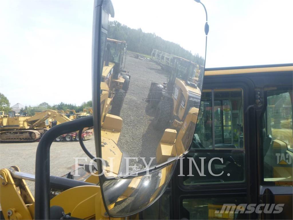 CAT 938M Pyöräkuormaajat