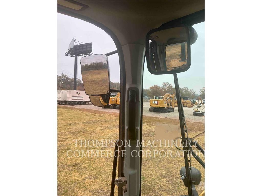 CAT 938M Pyöräkuormaajat