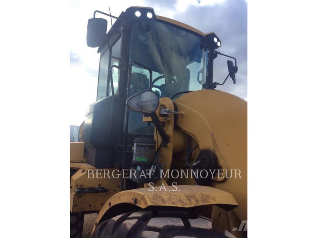 CAT 938M Pyöräkuormaajat