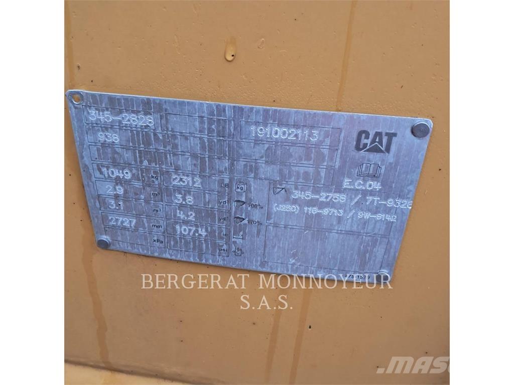 CAT 938M Pyöräkuormaajat