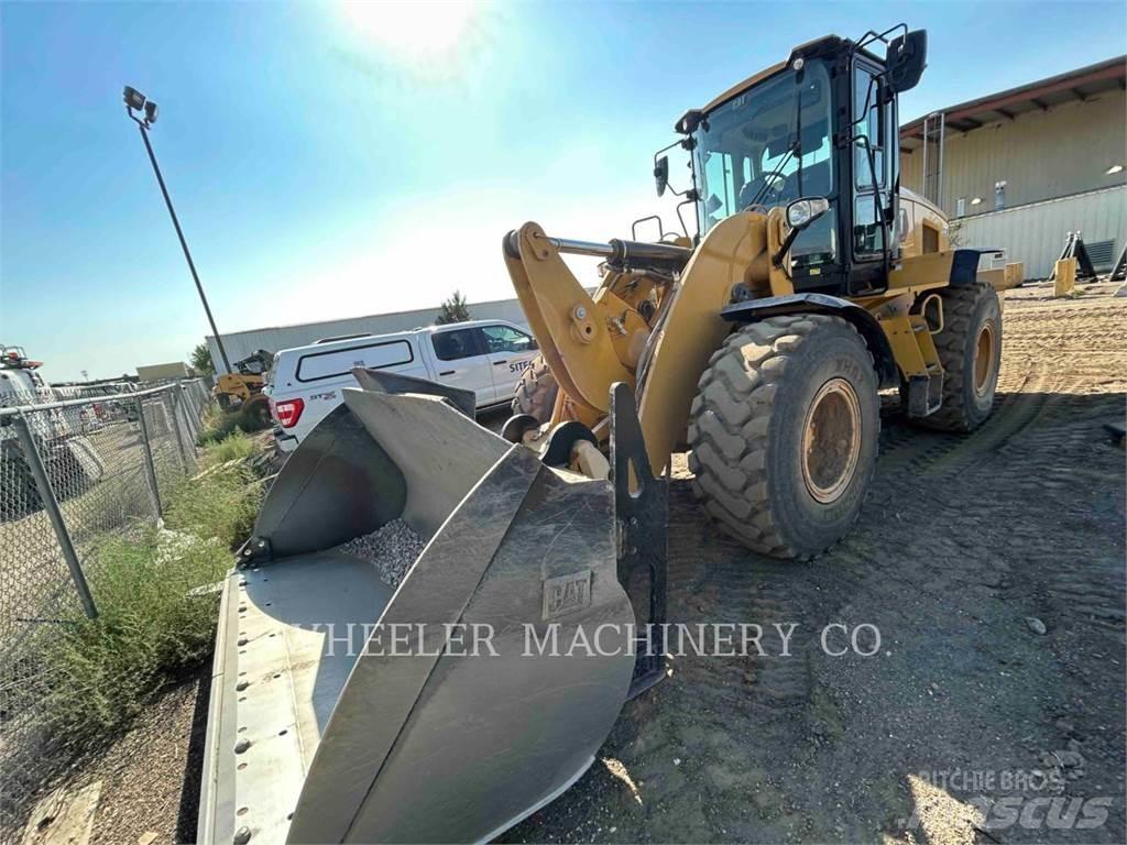 CAT 938M QC 3V Pyöräkuormaajat