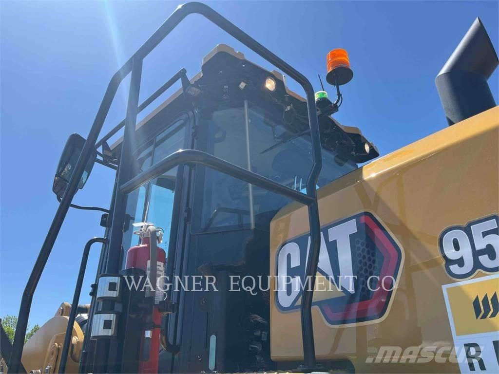 CAT 950 Pyöräkuormaajat