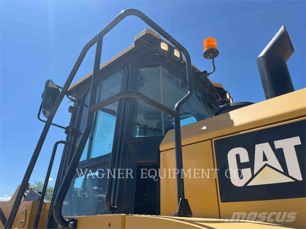 CAT 950GC Pyöräkuormaajat