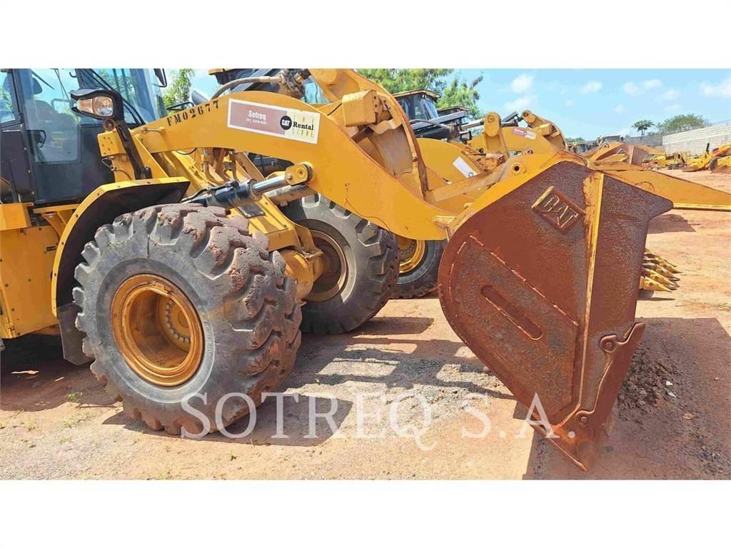 CAT 950L Pyöräkuormaajat