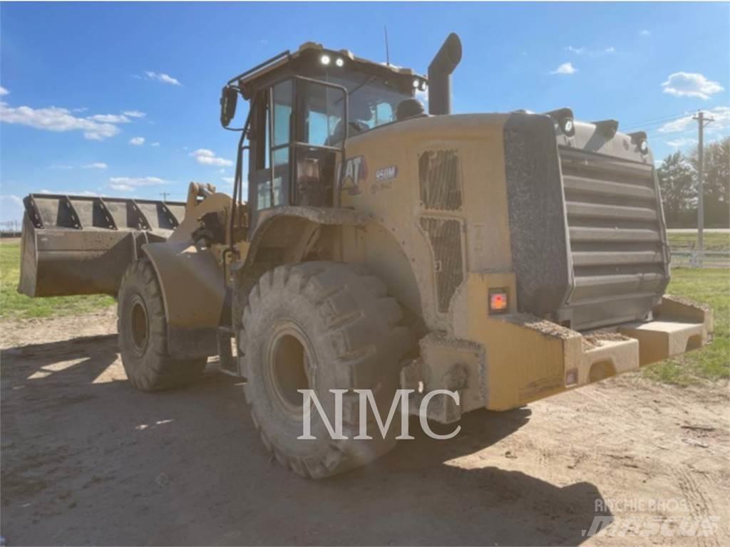 CAT 950M Pyöräkuormaajat
